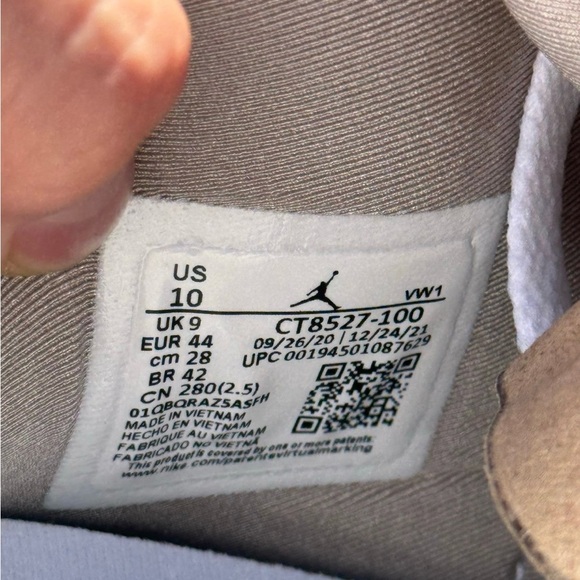 Jordan 4 Oreos Size 10 - Picture 5 of 12